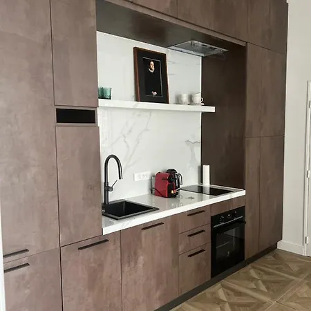 Touchlux Apartment *