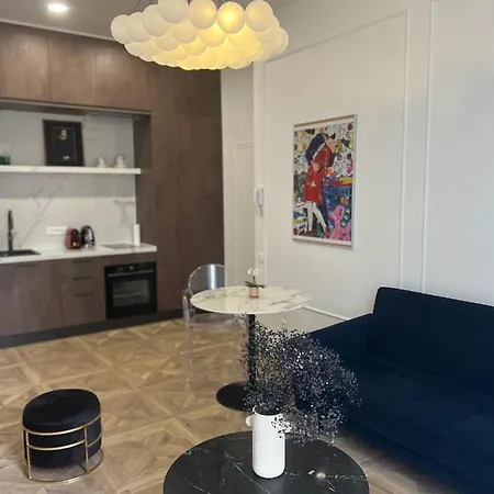 Touchlux Apartment *